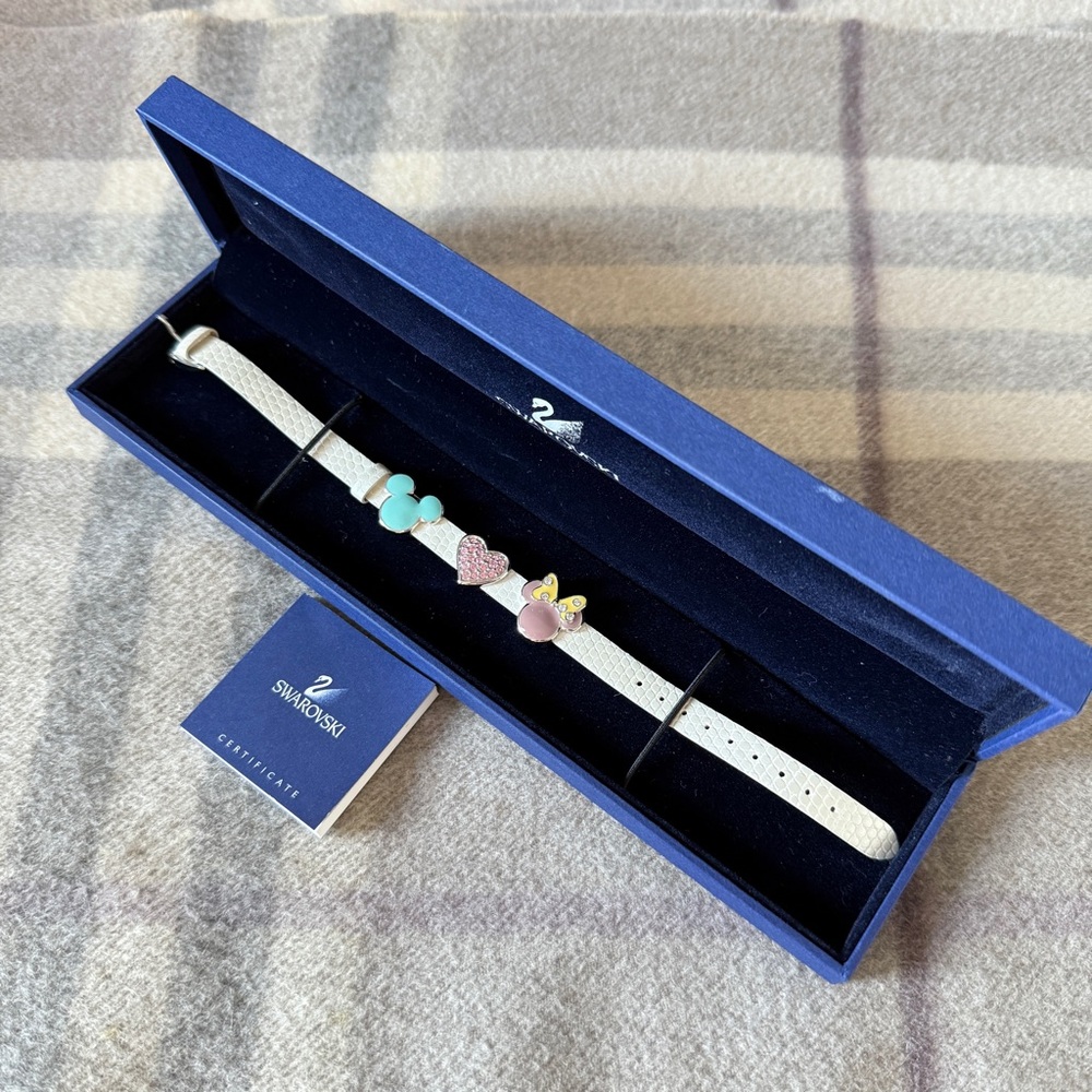 Swarovski leather Bracelet